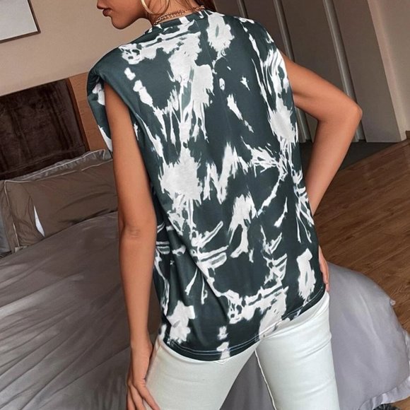 NWT Tie Dye Top With Shoulder Pads S/4 - Picture 2 of 3
